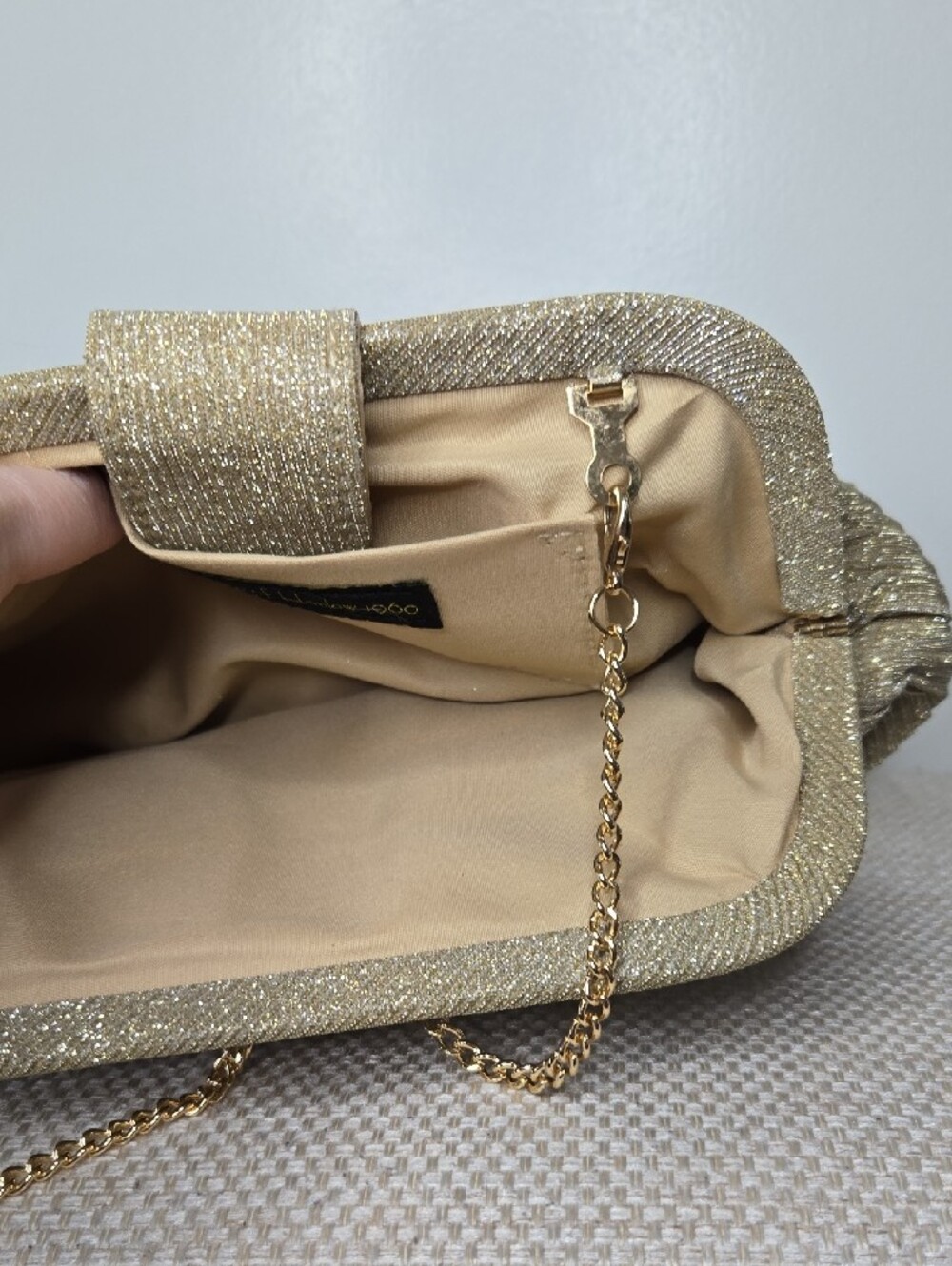 House Of Harlow 1960 Gold Metallic Pleated Evening Clutch with Chain Strap - Picture 3 of 5